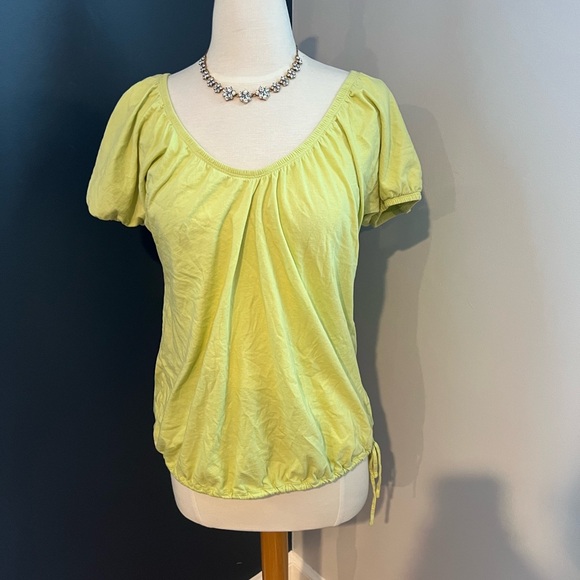 Old Navy Tops - Yellow-Green Puff Sleeve Scoop Neck Blouse Size M